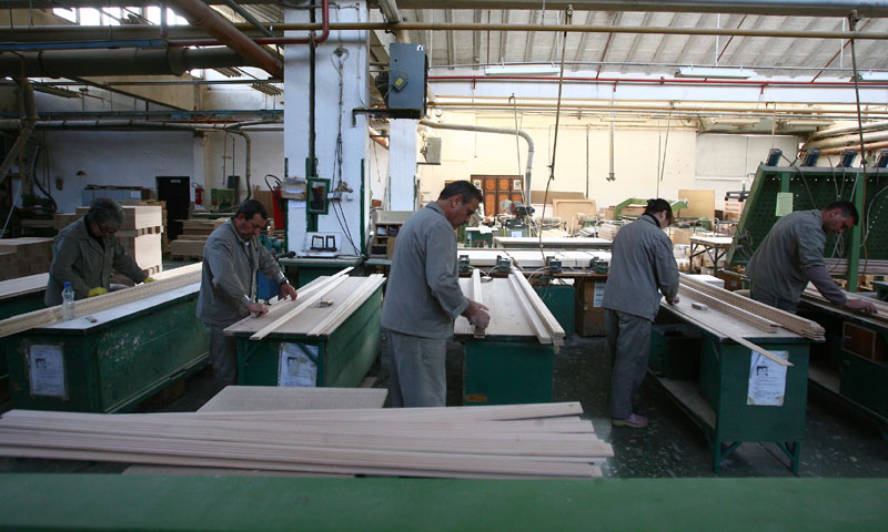 Симпу остаје само намештај 