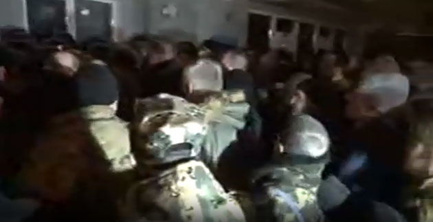 Протест испред зграде Председништва у Кијеву завршен, окупљање највљени и за сутра