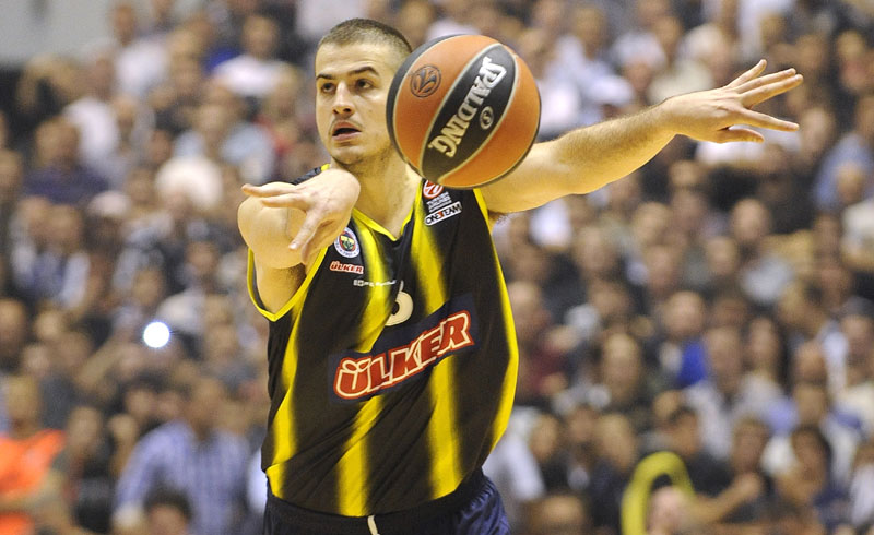 ЕЛ: Срби вуку Фенербахче ка Топ 8, Нелсон смањио шансе Звезде