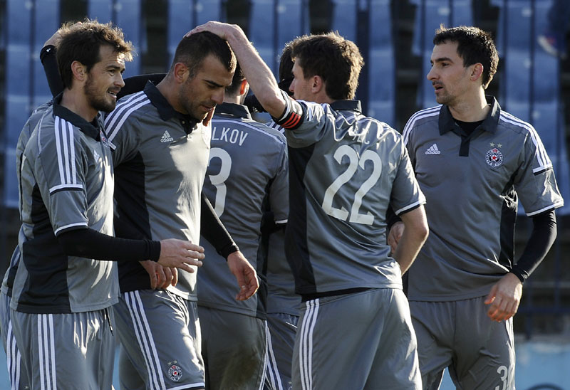 Играче Партизана красе разнолики додаци уз име: Укључили ринглу за победу