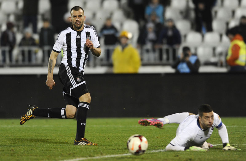 Шкулетић, ипак, напушта Партизан, московска Локомотива одводи најбољег стрелца из Хумске?