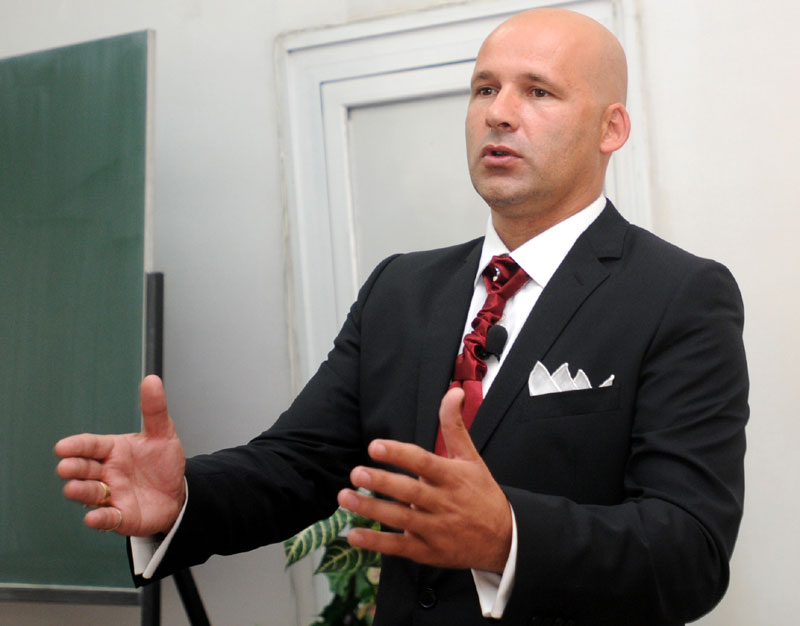 Познати српски менаџер за „Спорт“: Наплаћујемо и 300 посто од реализованог трансфера!