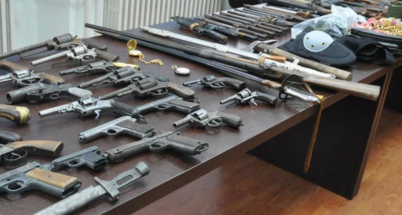 Прво преглед па дозвола за оружје