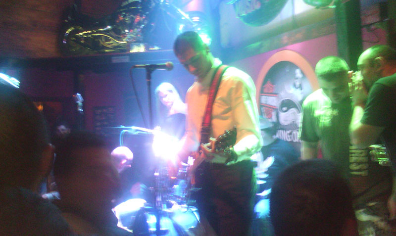 ВИДЕО: Јовић гитаром прославио освајање Купа