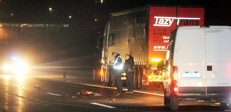 Бубањ поток: Прегажена жена, делови тела расути на све стране!