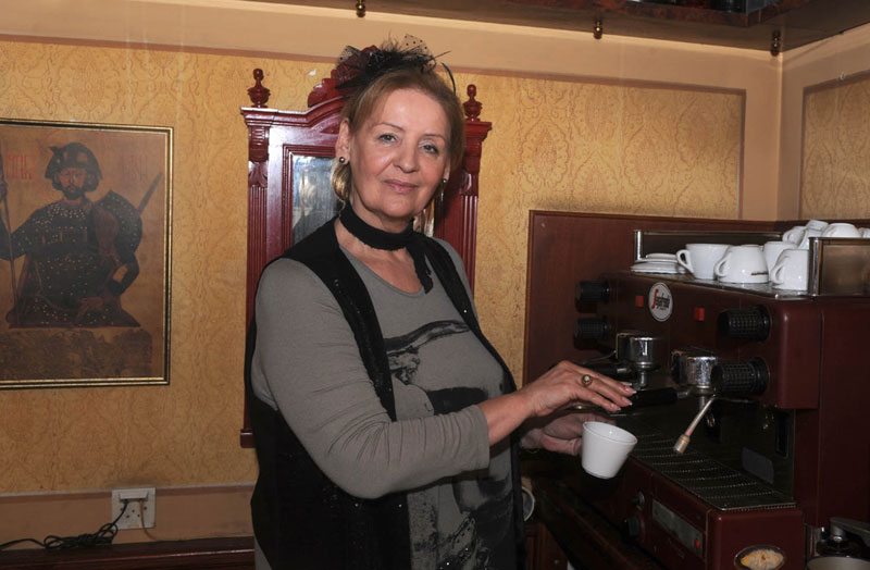 ДОК ЈЕ СПАВАЛА У СТАНУ: Опљачкана Лепа Лукић