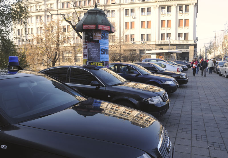 Држава продаје 500 лимузина