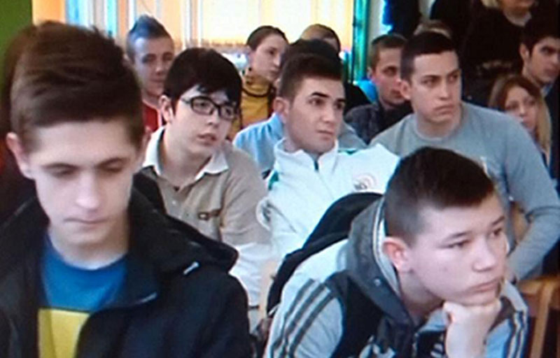 Сиромашни ђаци немају за карту