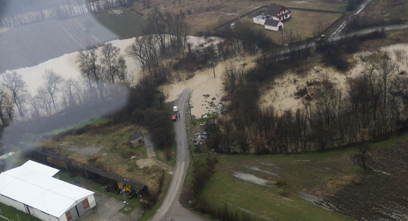 Како изгледа Обреновац из ваздуха; Вучић: Држава ће да помогне угроженима
