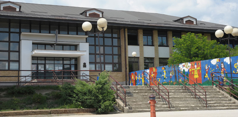 Горњи Милановац: Против наставника покренут дисциплински поступак јер је ошамарио ученика