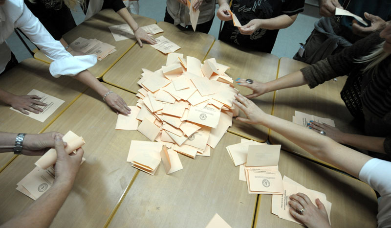 Партије би да кроје своја изборна правила