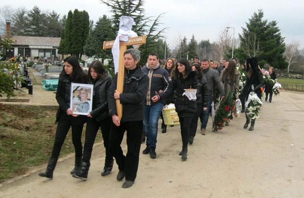 Убијена докторка покушала спасе малог Његоша, плачући га је носила до амбулантних кола!