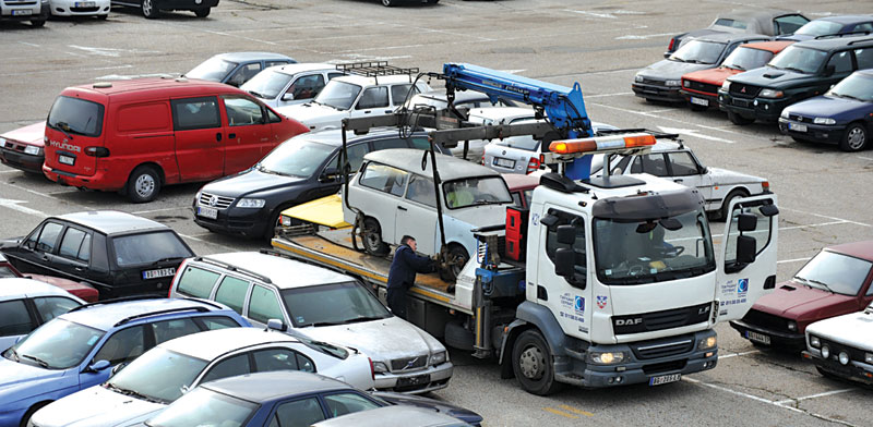 Остану без аута, па плате казну?!