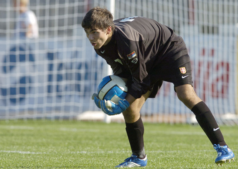 Српски голман отео навијачу заставу тзв. Велике Албаније