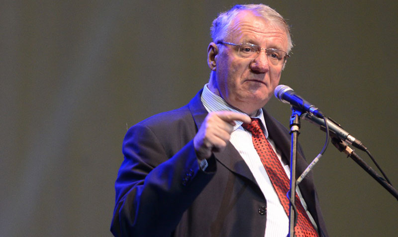 Шпијунка: Шешељ добио телевизор