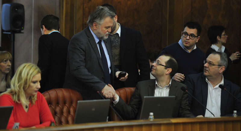 Вучић почео да оцењује министре