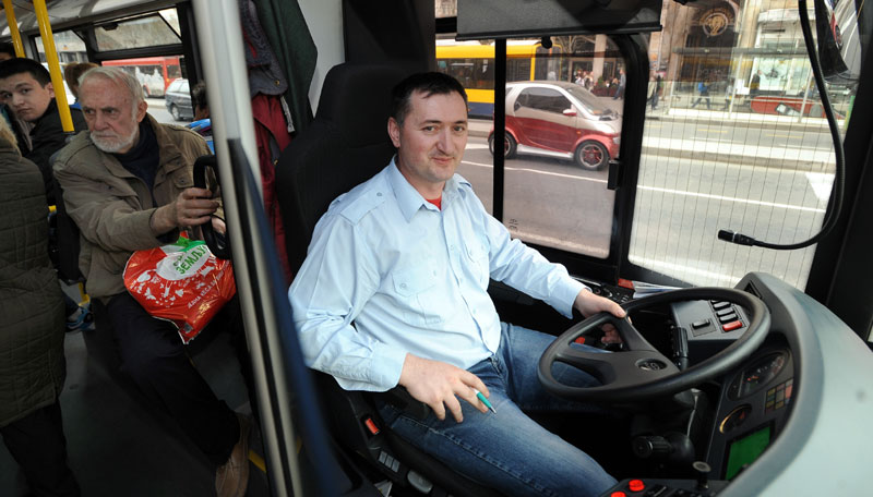 Увек штитим труднице у аутобусу 31