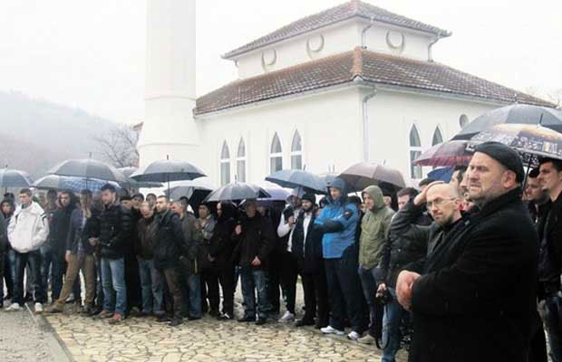 Бијело Поље: Којим путем до џамије?