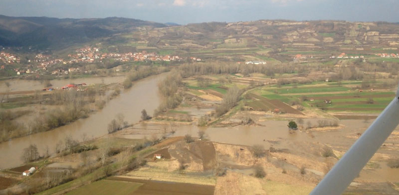 У поплавама оштећено 1.000 хектара ораница