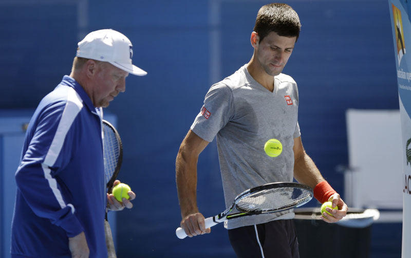 ВИДЕО: Зашто Бекер изува патике кад гледа Ђоковићеве мечеве?