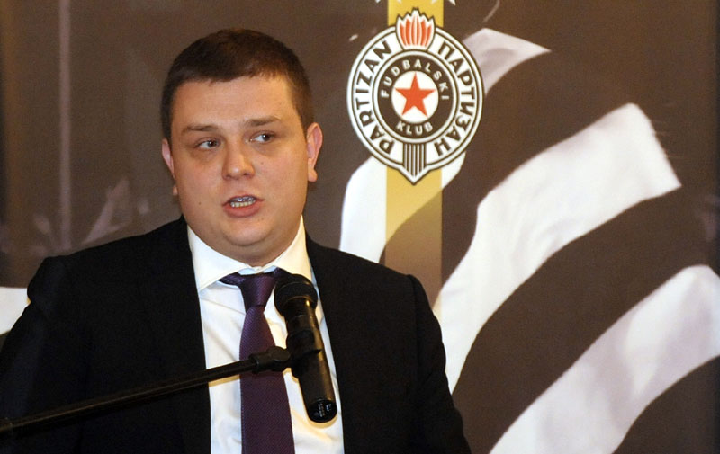 Вазура за “Спорт”: Комшије, гледајте у своје двориште!