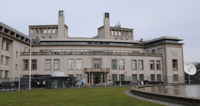 Хаг: Антонети одлаже повратак Шешеља?