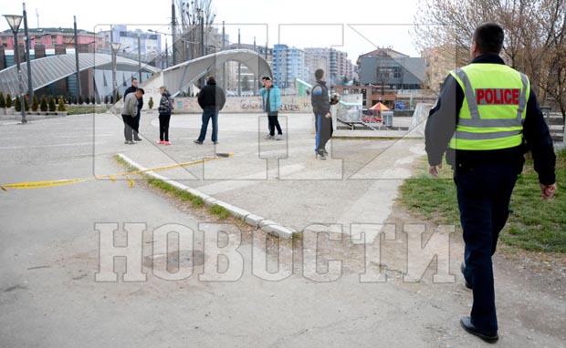 Косовска Митровица: Албанци изболи српског младића!