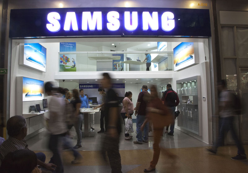 Самсунг очекује рекордну продају телефона галакси С6