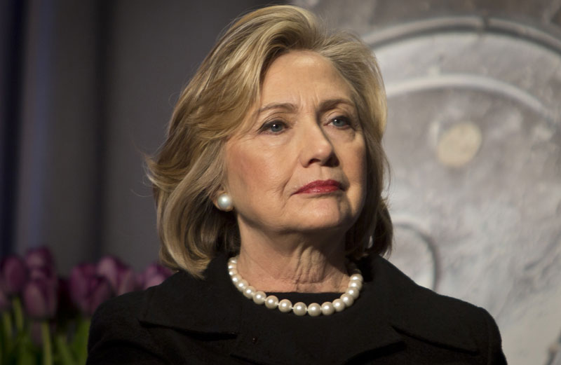 Писма Клинтонове откривају праве разлоге интервенције у Либији - злато