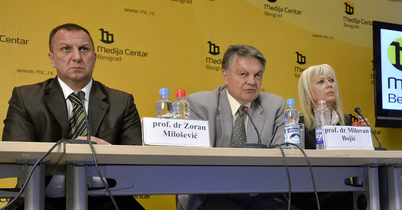 Шeшељ одбија хемотерапију