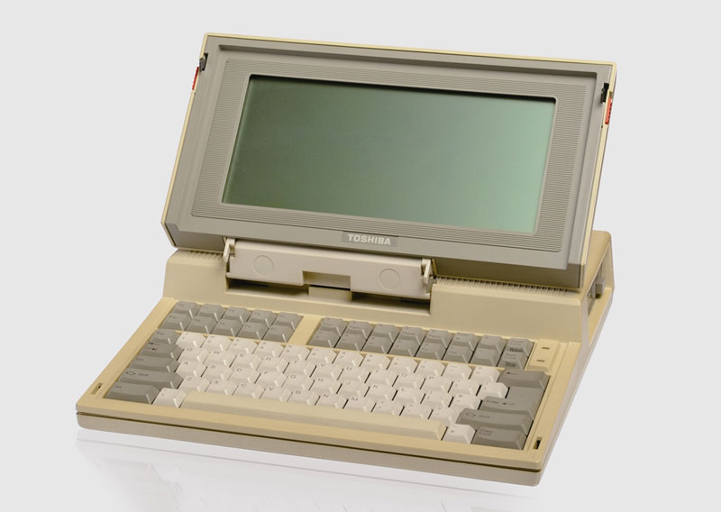 Три деценије од првог лаптопа