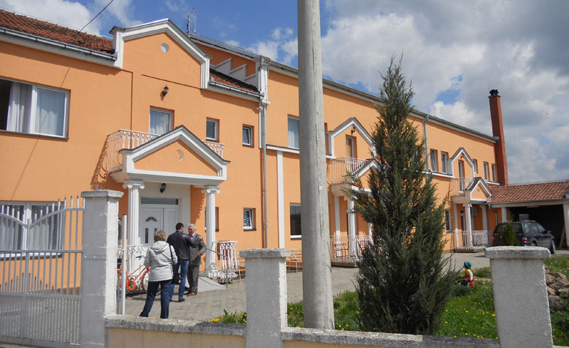 Чачак: Преминула пета особа из Дома за старе у Вранићима, 10 у болници!