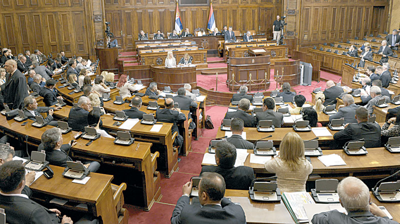 У дупле фотеље ако народ каже