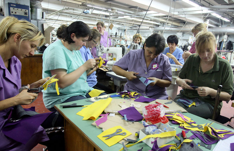 Шверц уништава домаћу текстилну индустрију