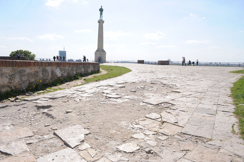 Победник у кратерима!