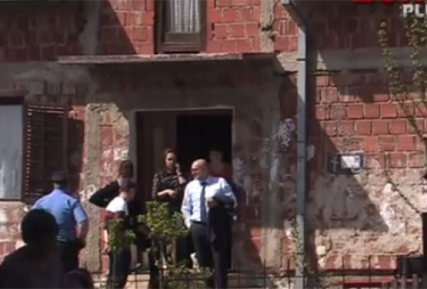 Кућа им продата због дуга за струју од 7.000 евра, комшије спречиле исељење