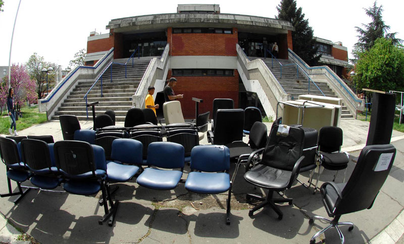 Адвокати нису знали да се суд сели