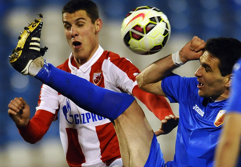 Лалатовић: Нека клуб види шта ће са Лазићем