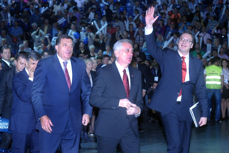 Брисел тражи слабије везе са Бањалуком
