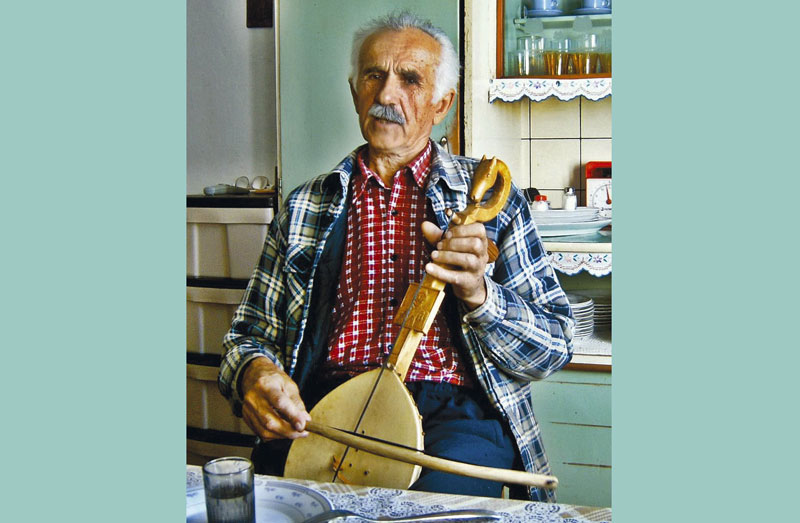 Русима поклања Вучjи до и Катуне