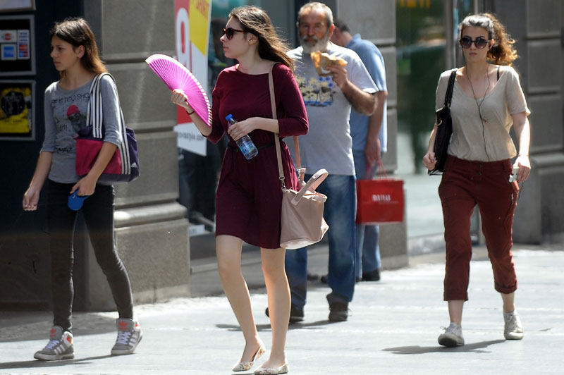 Наредне недеље нови талас врућина, од уторка 30 степени!