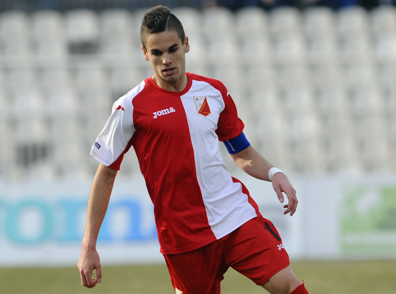 Гаћиновић у Ајнтрахту, фонду - 2.000.000 евра!