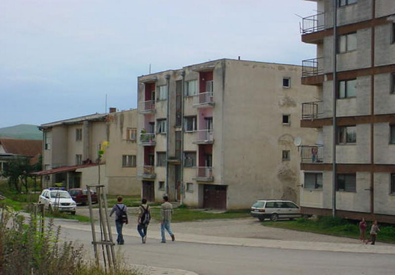 Нови напади на Србе повратнике у Клини