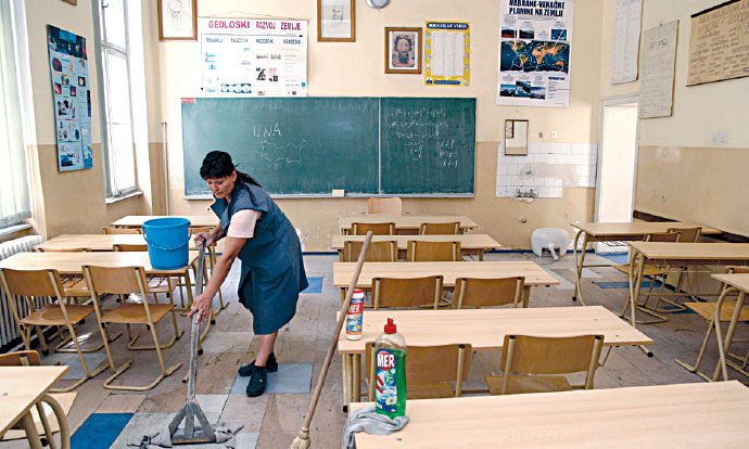 Из школа прве лете теткице