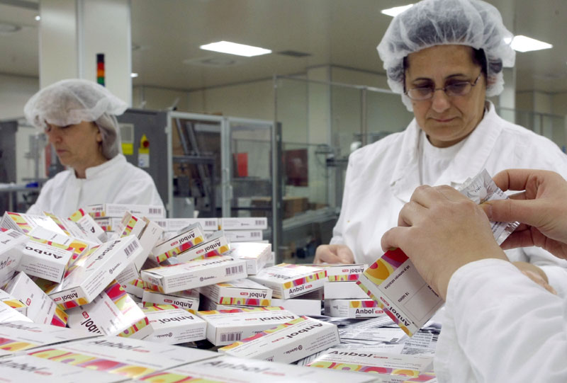 Губиташи купују време до продаје, 16 милијарди за отпремнине