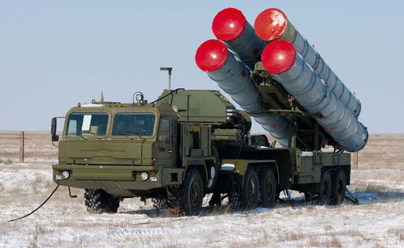 РУСИЈА СЕ НАОРУЖАВА: С-400 за пет ракетних пукова