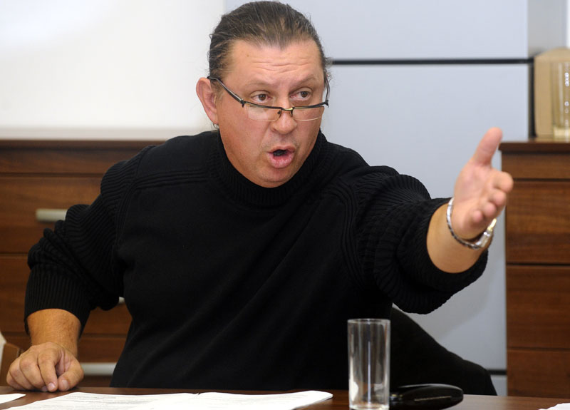 Пећинчани подржавају изјаве Булатовића и Миркова: Ко је намештао да лети из елите!