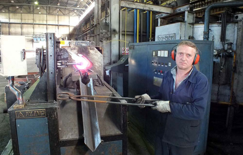 “Лола” може да опстане