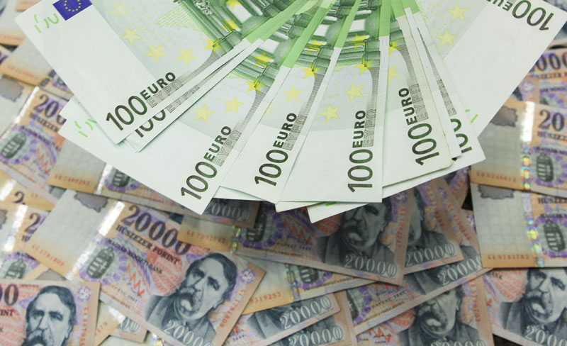 Мађарска одвојила новац за конвертовање кредита у форинте