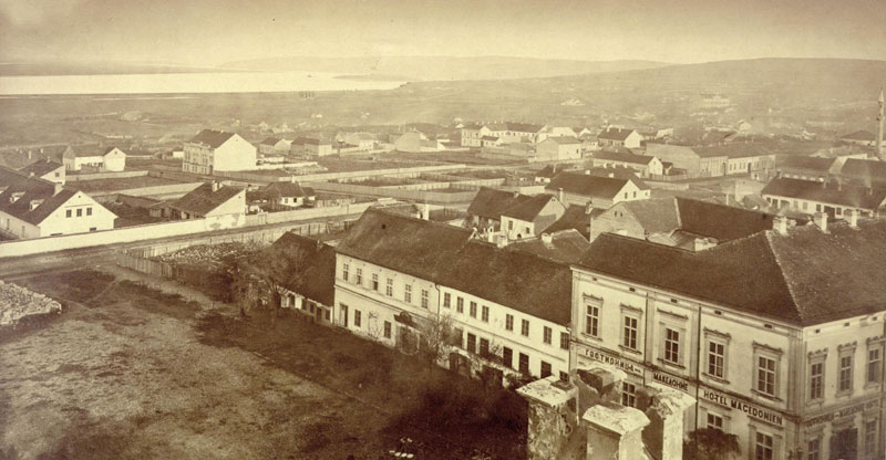 Варошки дани и ноћи пре 130 година